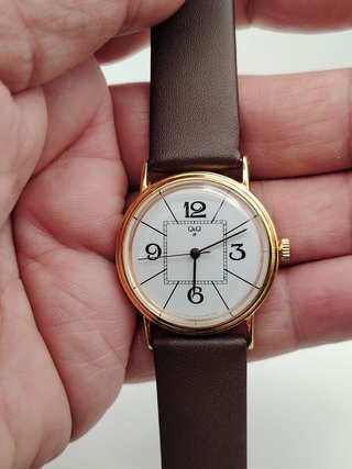 Reloj Q&Q Mecánico Vintage Dorado 32mm