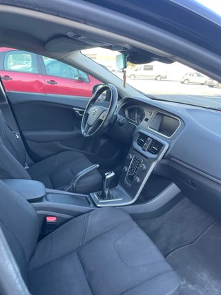 Volvo V40 2017