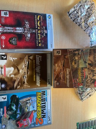 Lote Juegos PC: Age of Conan, Combat Flight Simula