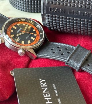 Reloj Dan Henry 1970 Automático