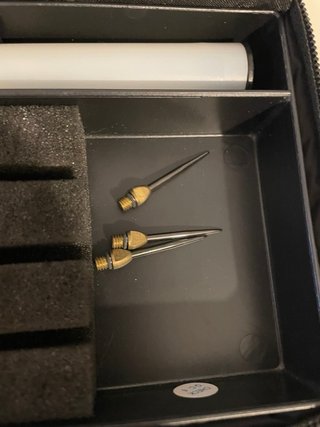 Estuche completo de dardos