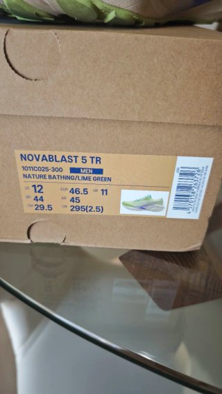Asics Novablast TR T.46,5 Verde Multicolor