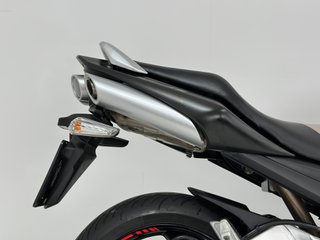 SUZUKI GSR 600