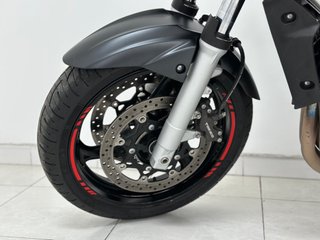 SUZUKI GSR 600