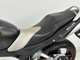 SUZUKI GSR 600