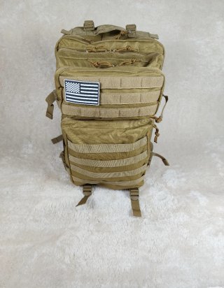 Mochila Táctica Militar Beige ideal avión gym 45L.