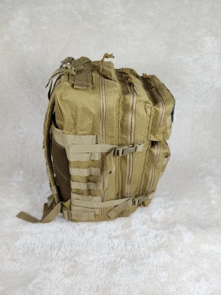 Mochila Táctica Militar Beige ideal avión gym 45L.