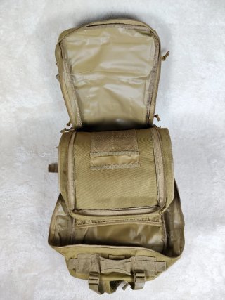 Mochila Táctica Militar Beige ideal avión gym 45L.
