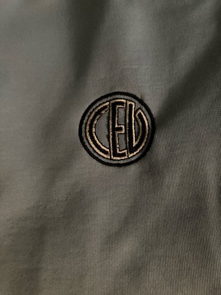 Chaqueta deportiva con logo