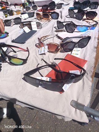 Lote de gafas de sol 60 gafas