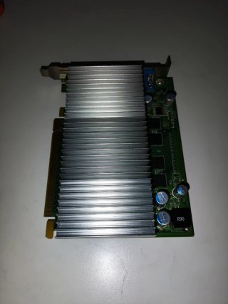 Tarjeta Gráfica Nvidia GeForce 8500GT 512MB