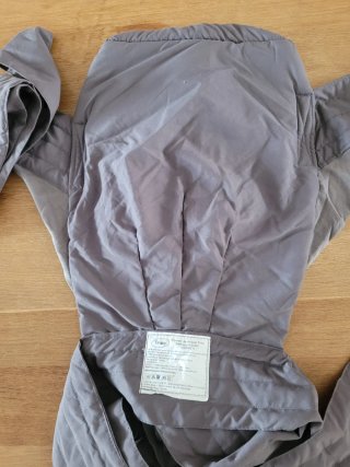 Mochila Portabebés Tineo con Capucha