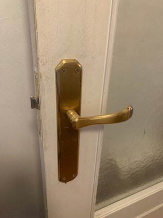 Puerta madera con cristal