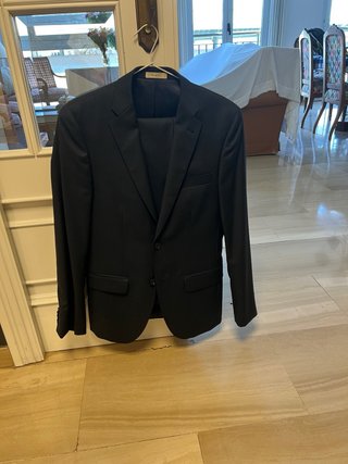 Traje azul marino  talla S. Para chico de 1,7 m