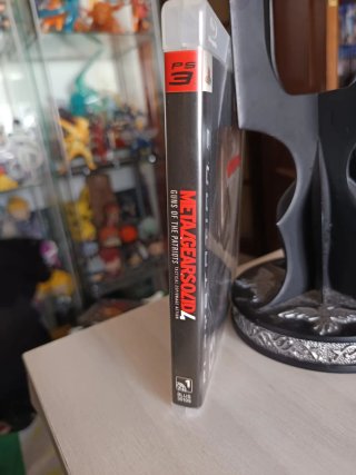 Metal Gear Solid 4 PS3 Guns of the Patriots