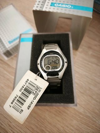Reloj Casio LW-200D-1AVEF Plata para mujer