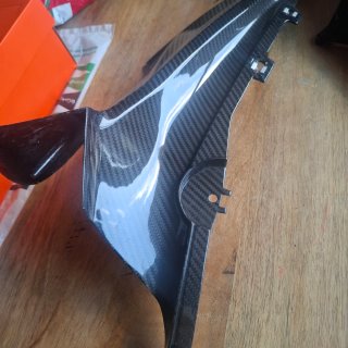 Laterales Carbono BMW S1000RR 2024