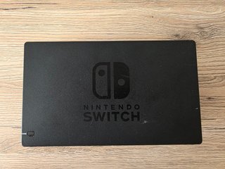 Nintendo Switch + Accesorios + Juego FIFA 20