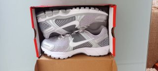 Nike Vomero Plataeadas