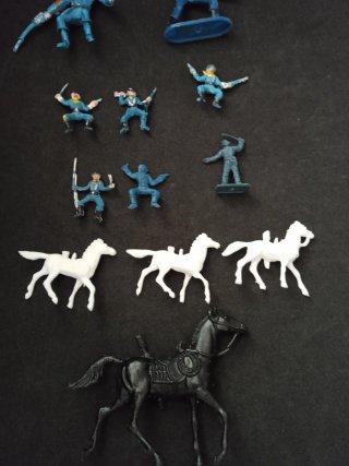 Lote 12 Figuras Comansi