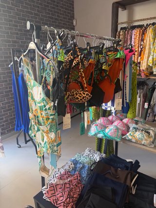 Lote liquidación Ropa Mujer Cierre Tienda