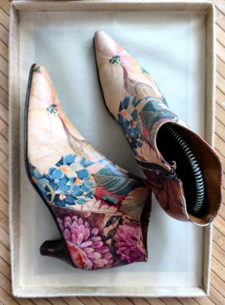Botines de piel estampada tacón