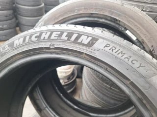 235 45 R19 99W Michelin - 2 neumáticos +80%