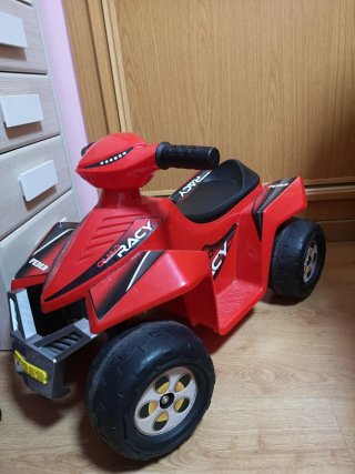 Coche eléctrico infantil RACY Quad
