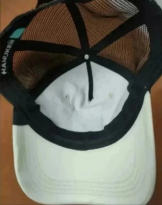 Gorra Hanukeii Negra y Blanca