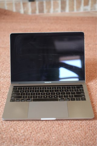 MacBook Pro 13 2019 16GB RAM Batteria Nuova