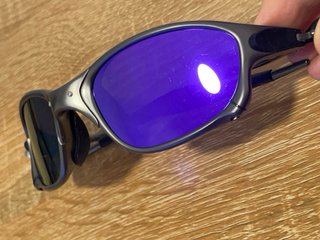 Óculos de Sol Oakley Cinza/Roxo