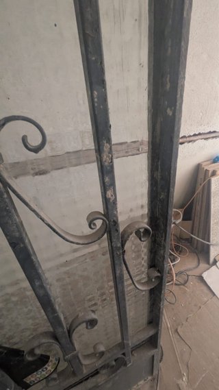 Puerta de forja con cristal 96x200