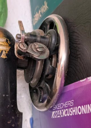 Máquina de coser Singer antigua
