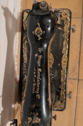 Máquina de coser Singer antigua