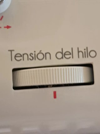 Máquina de coser eléctrica ALFA 720+ con mesa