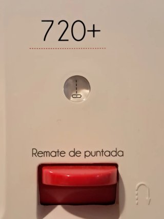 Máquina de coser eléctrica ALFA 720+ con mesa