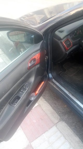 Peugeot 607 2006