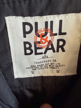Chaqueta Pull&Bear Negra Talla M