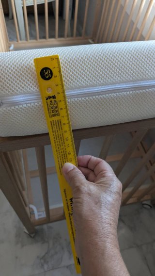 Cuna Ikea madera de haya + colchón.