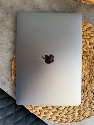 MacBook Pro 13” M2 2022 8GB 256GB
