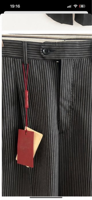 Pantalón de vestir hombre rayas diplomaticas.