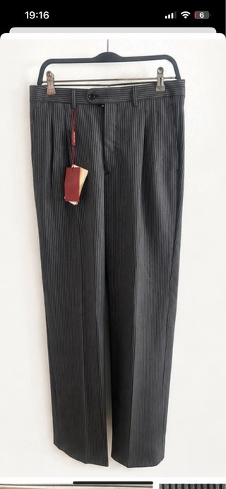 Pantalón de vestir hombre rayas diplomaticas.