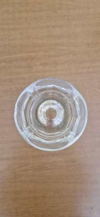 Vaso decorativo in vetro trasparente