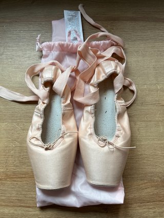 Zapatos ballet, tacones y castañuelas