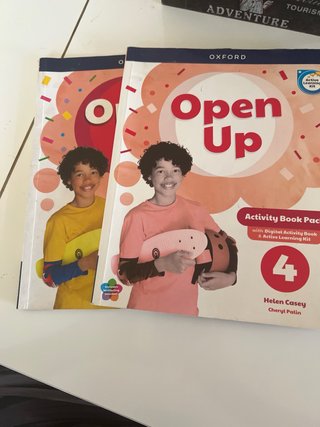 Open Up 4 Course Book (Spain)
