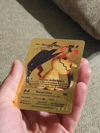 Carta Pokémon Mimikyu VMAX Dorada