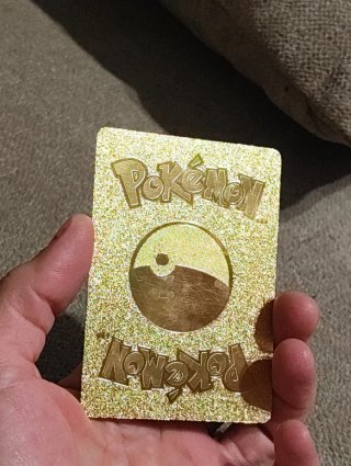 Carta Pokémon Mimikyu VMAX Dorada