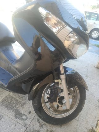 Suzuki Burgman 200cc Negra 2011