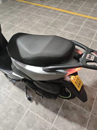 Moto Scooter 49cc Motron