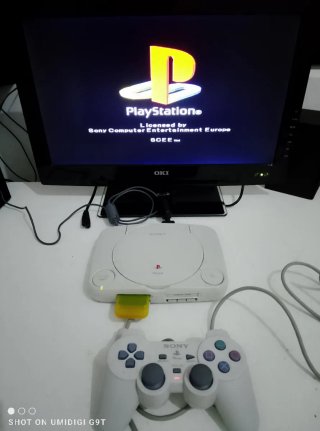 Consola PSone + 1 Mando + Tarjeta Memoria